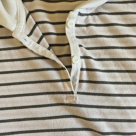 90’s inspired vintage pink collared shirt - Picture 2 of 2